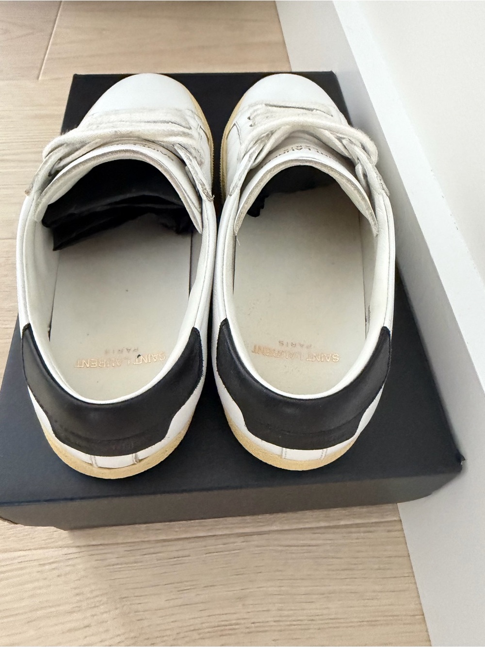 Saint Laurent White Leather Sneakers with Black Heel Tab and Cream Sole - Picture 4 of 7